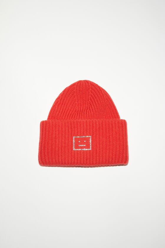 FA-UX-HATS000226, Sharp red, 2000x